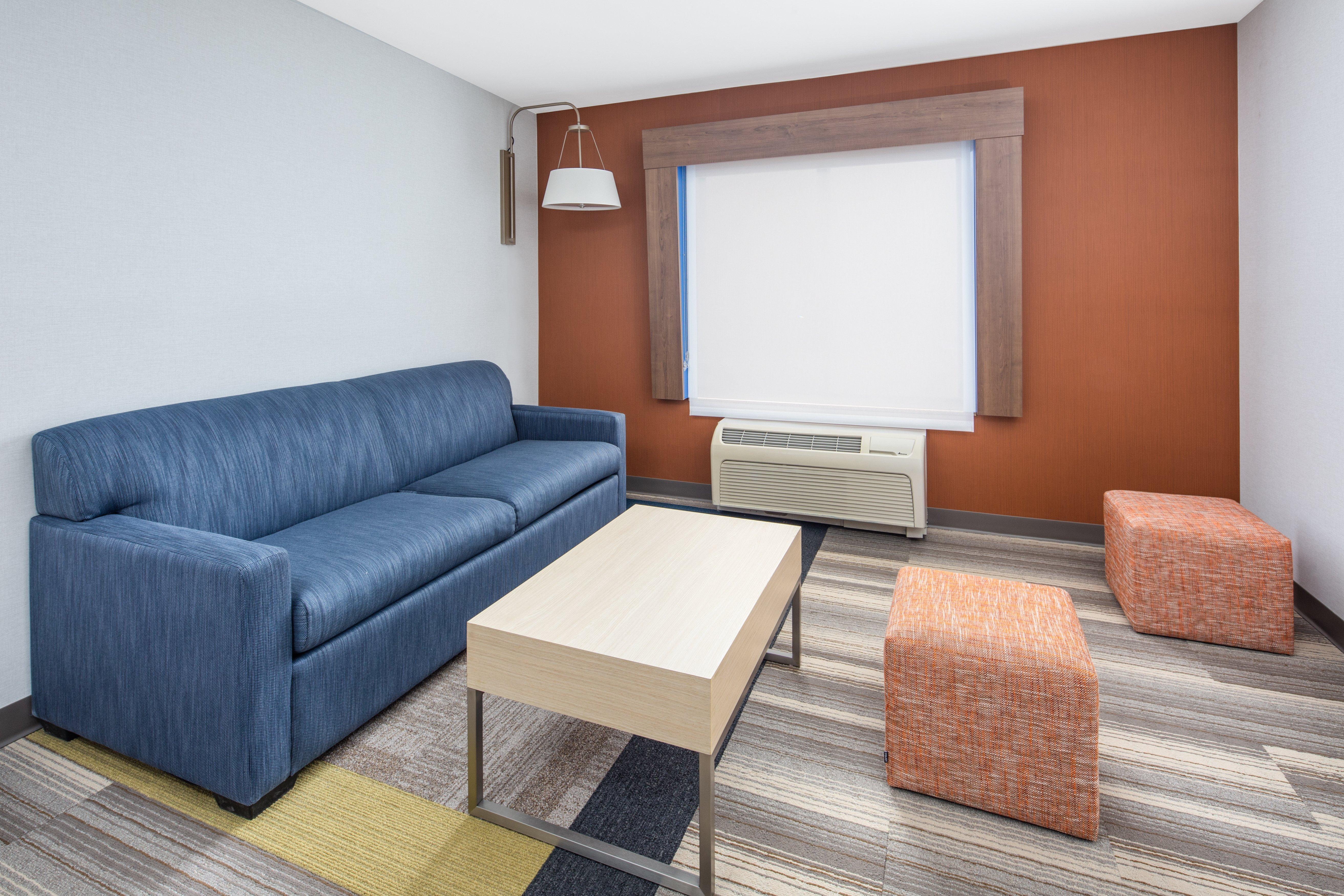 Hotel Express Ontario By Ihg Creekside