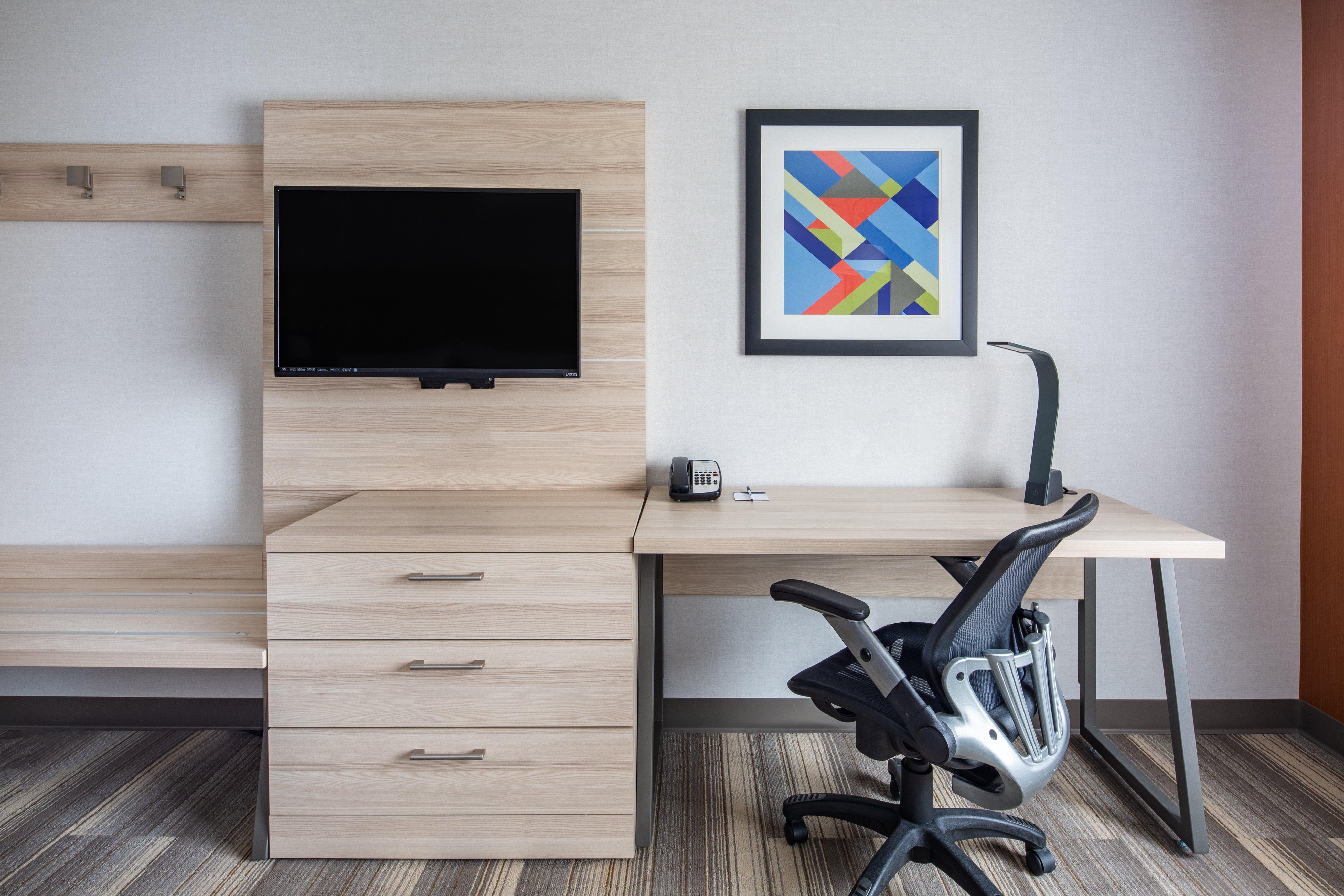 Hotel Express Ontario By Ihg 2*