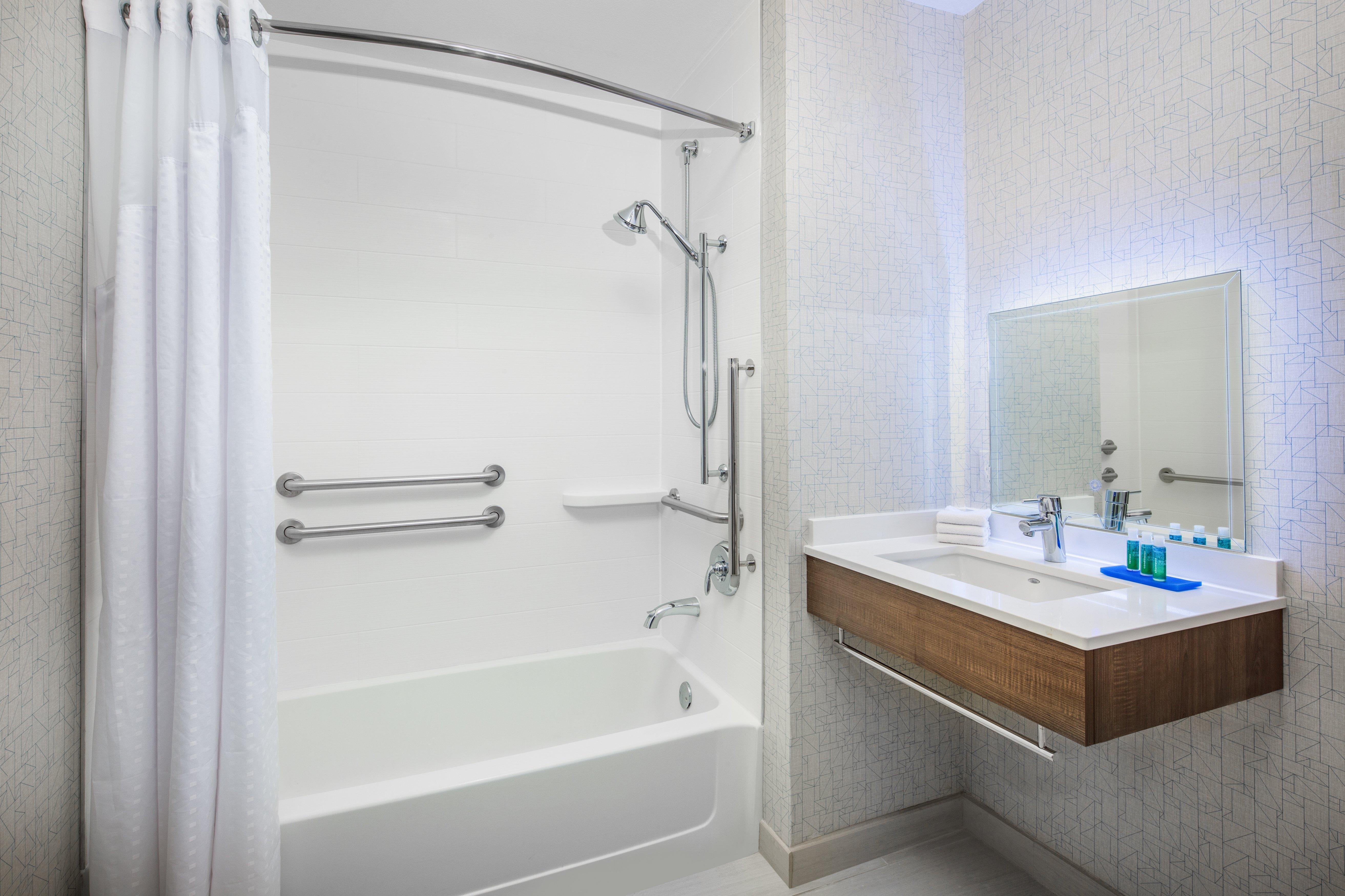Hotel Express Ontario By Ihg